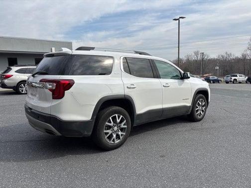 2023 GMC Acadia FWD SLT