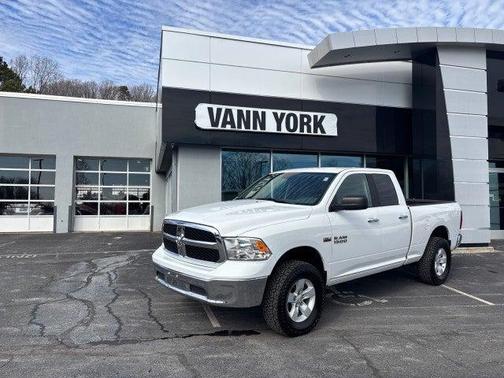 2017 RAM 1500 SLT