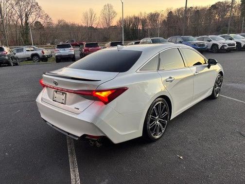2019 Toyota Avalon XSE