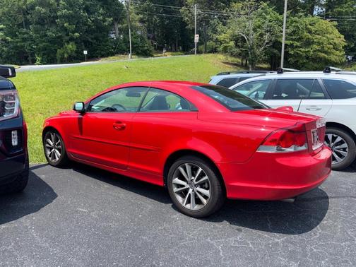 2010 Volvo C70 T5
