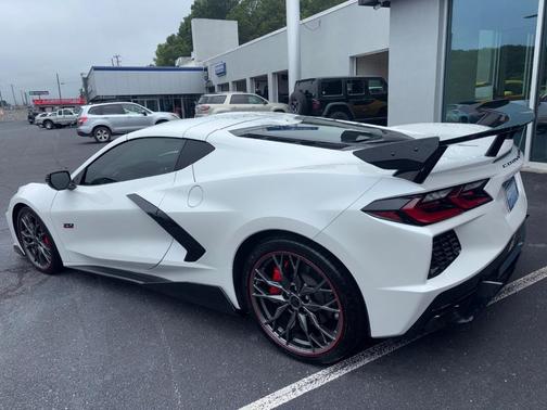 2023 Chevrolet Corvette Stingray w/3LT