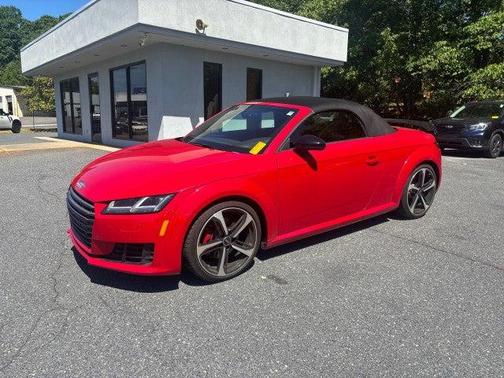 Tango Red Metallic/Black Roof 2018 Audi TT 2.0T