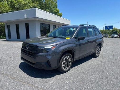 Magnetite Gray Me 2026 Subaru Forester Base