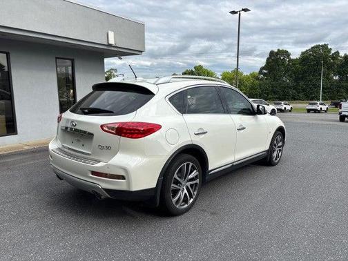Majestic White 2016 INFINITI QX50 Base