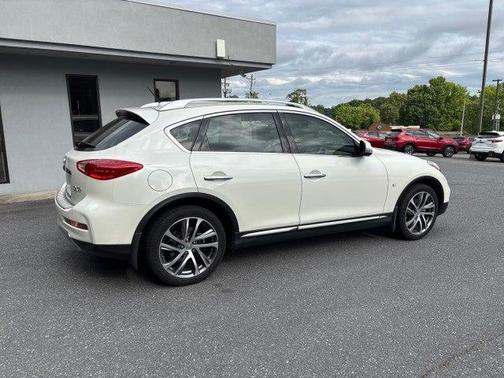 Majestic White 2016 INFINITI QX50 Base