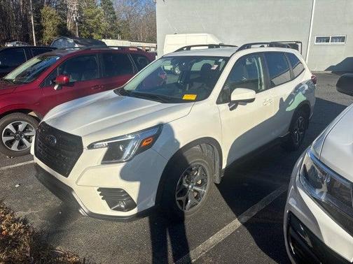 2024 Subaru Forester Premium