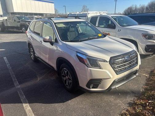 2024 Subaru Forester Premium