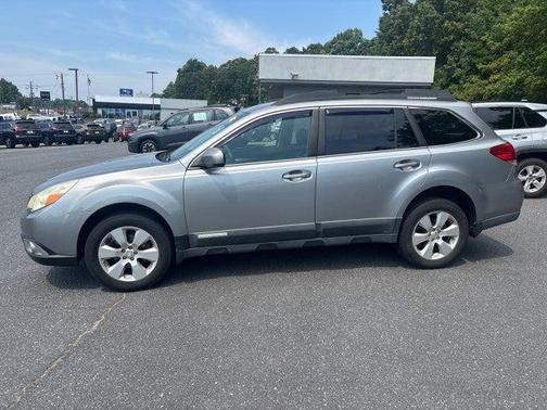 Steel Silver Metallic 2010 Subaru Outback 2.5 i Premium