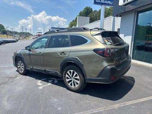 Autumn Green Metallic 2024 Subaru Outback Premium