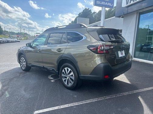 Autumn Green Metallic 2024 Subaru Outback Premium