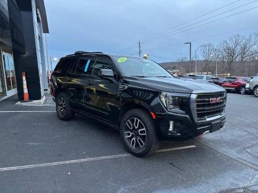 2023 GMC Yukon 4WD AT4