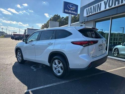 Wind Chill Pearl 2023 Toyota Highlander L
