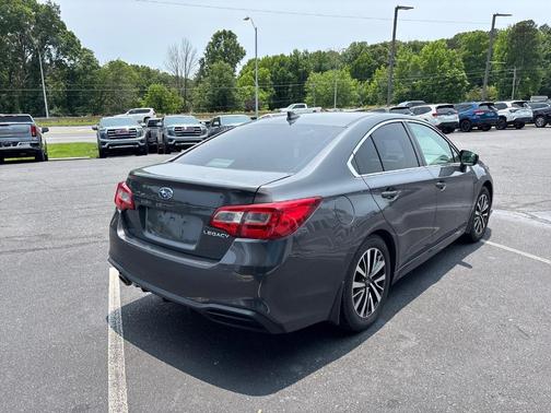 2018 Subaru Legacy 2.5i Premium