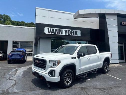 Summit White 2021 GMC Sierra 1500 AT4