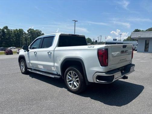 White Frost Tricoat 2019 GMC Sierra 1500 SLT