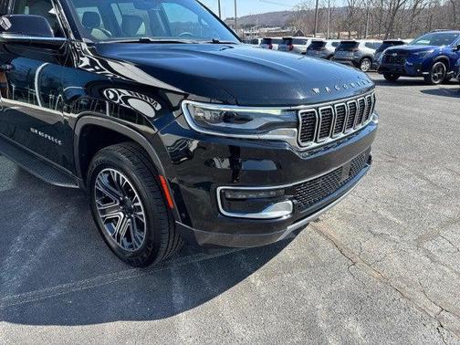 2022 Jeep Wagoneer Series III 4x4