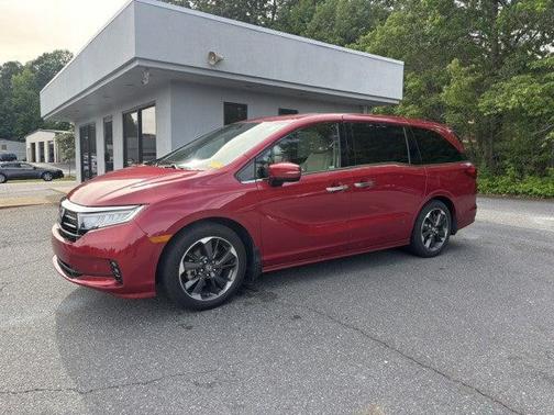 Radiant Red Metallic II [Red] 2022 Honda Odyssey Elite