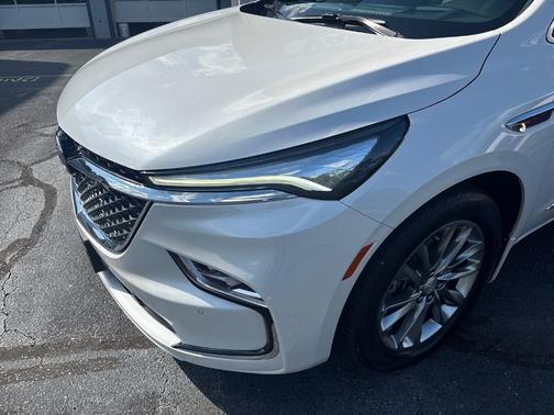 2022 Buick Enclave Avenir