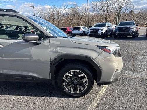 2025 Subaru Forester Premium