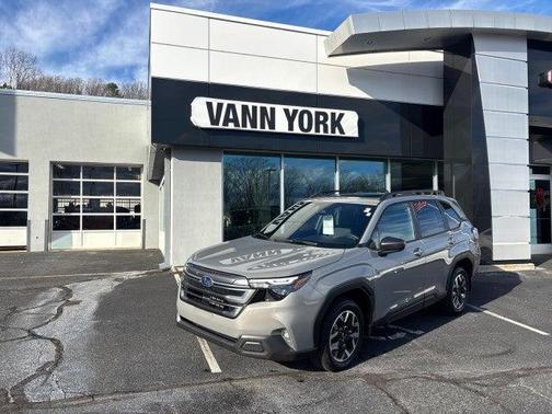 2025 Subaru Forester Premium