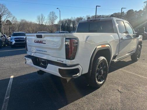 2025 GMC Sierra 2500 AT4