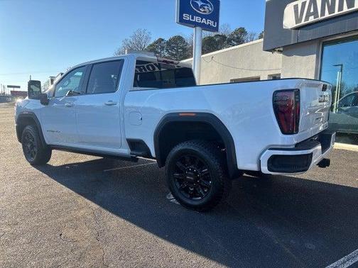 2025 GMC Sierra 2500 AT4