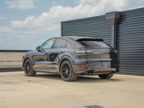 2023 Porsche Cayenne GTS