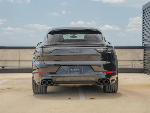 2023 Porsche Cayenne GTS