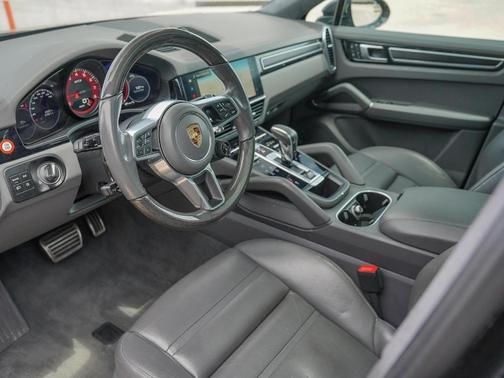 2023 Porsche Cayenne GTS