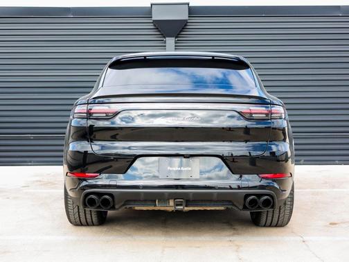 2020 Porsche Cayenne Turbo Coupe AWD