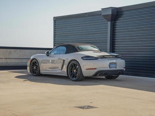 2024 Porsche 718 Boxster GTS 4.0