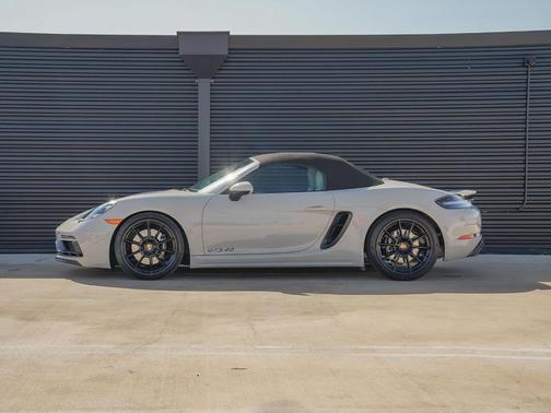 2024 Porsche 718 Boxster GTS 4.0