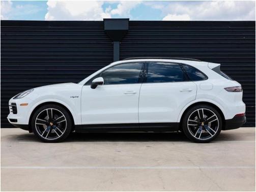 2023 Porsche Cayenne E-Hybrid E-Hybrid