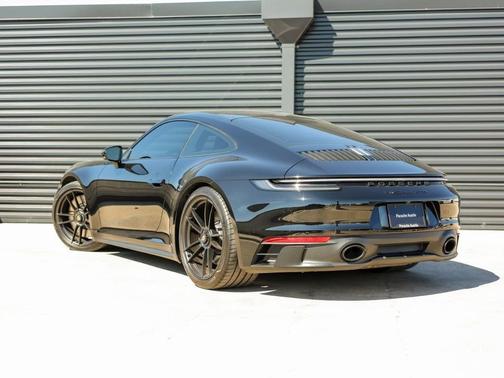 2024 Porsche 911 Carrera GTS