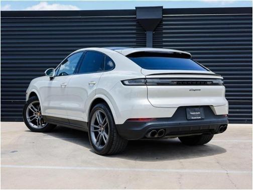 2024 Porsche Cayenne AWD