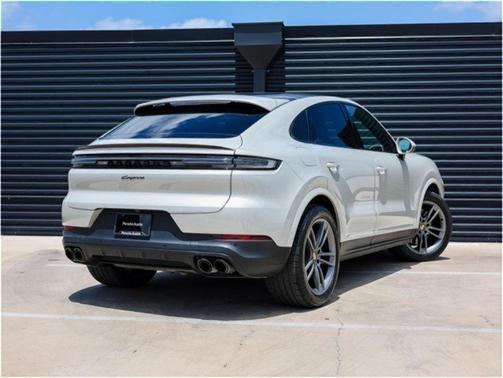 2024 Porsche Cayenne AWD