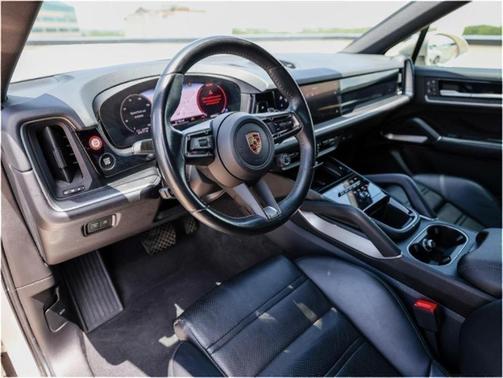 2024 Porsche Cayenne AWD