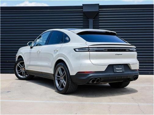 2024 Porsche Cayenne AWD
