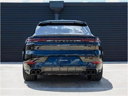 2024 Porsche Cayenne S Coupe AWD