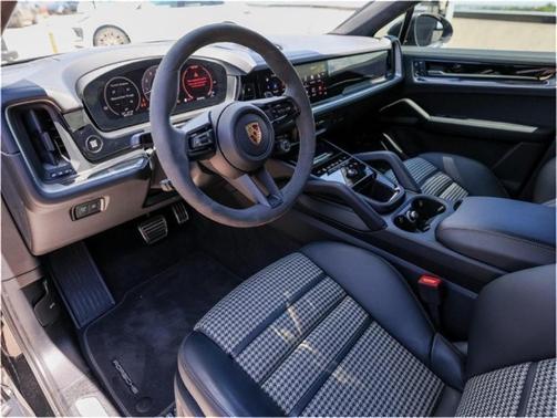 2024 Porsche Cayenne S Coupe AWD