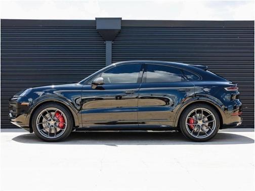 2024 Porsche Cayenne S Coupe AWD