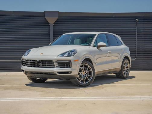 2022 Porsche Cayenne Platinum Edition
