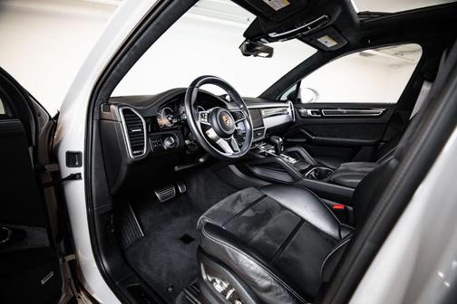 2021 Porsche Cayenne GTS