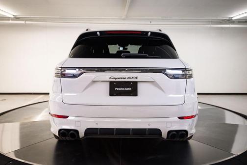 2021 Porsche Cayenne GTS