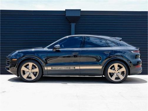 2024 Porsche Cayenne AWD