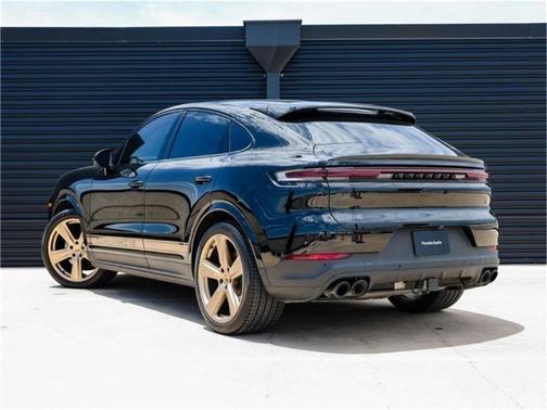 2024 Porsche Cayenne AWD