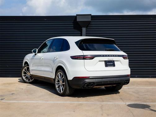 2023 Porsche Cayenne