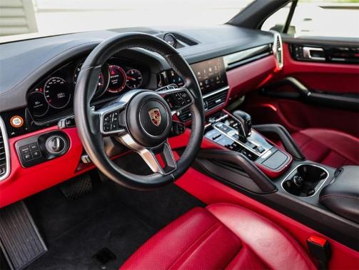 2023 Porsche Cayenne