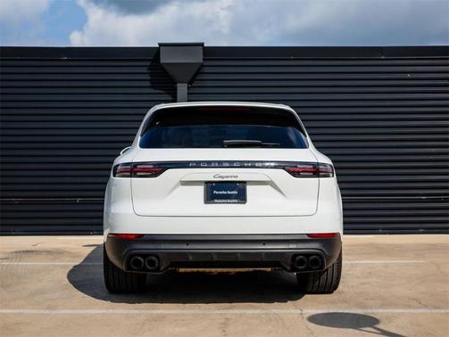 2023 Porsche Cayenne