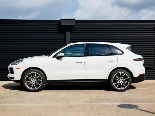 2023 Porsche Cayenne